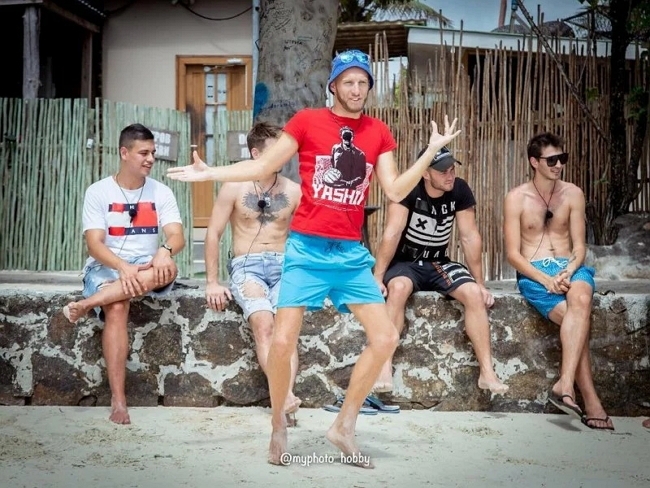 Артём Сорока вызвал рэпера Гуфа на баттл Артём Сорока вызвал рэпера Гуфа на баттл