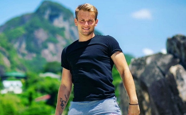 Юлия Щеглова: Глеб пытается ухаживать за всеми сразу Юлия Щеглова: Глеб пытается ухаживать за всеми сразу