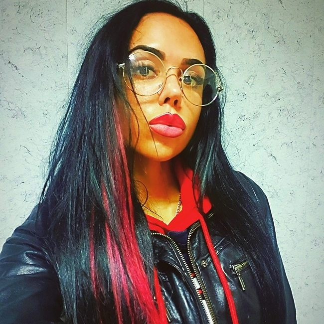 Новая участница Яна Чёсова Новая участница Яна Чёсова