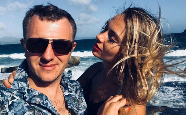 Илья Яббаров не сдержал обещание, данное Алёне Савкиной Илья Яббаров не сдержал обещание, данное Алёне Савкиной