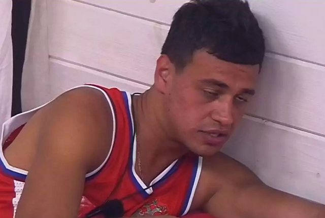 Мнение: Сахнову стало плохо после еды Строковой Мнение: Сахнову стало плохо после еды Строковой