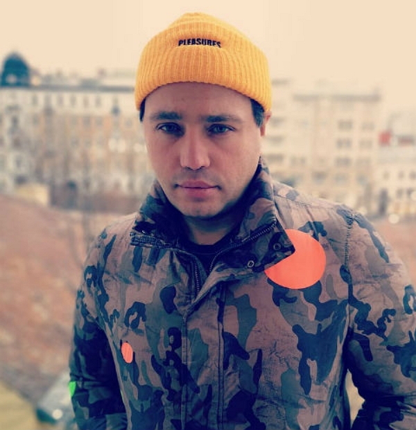 Рустам Калганов: Михайловский так и не сделал меня ведущим Рустам Калганов: Михайловский так и не сделал меня ведущим