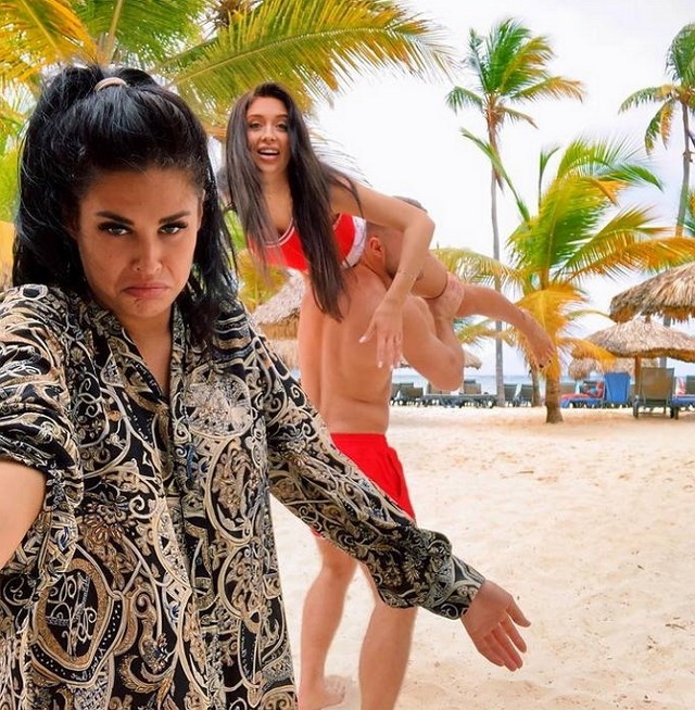 Редакция: Как отдыхает Ирина Пинчук? Редакция: Как отдыхает Ирина Пинчук?