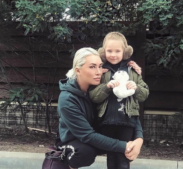 Фото детей участников Дома-2 (26.02.2019) Фото детей участников Дома-2 (26.02.2019)