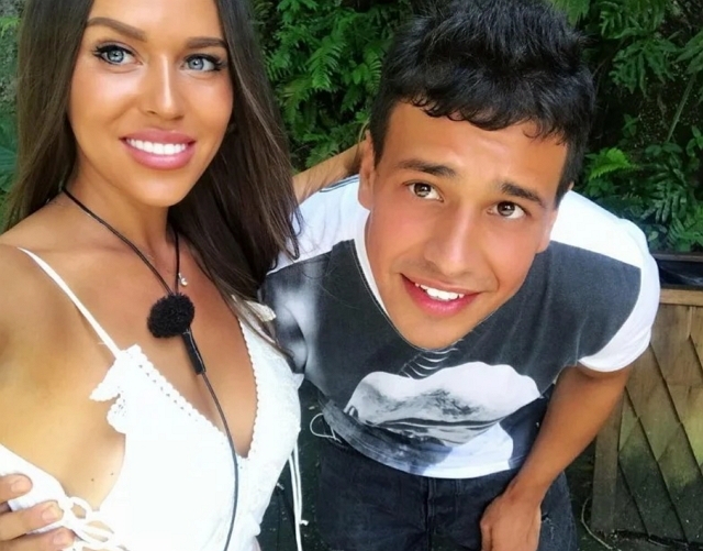 Блог Редакции: Зрители узнали, почему Сахнов бросил Строкову Блог Редакции: Зрители узнали, почему Сахнов бросил Строкову