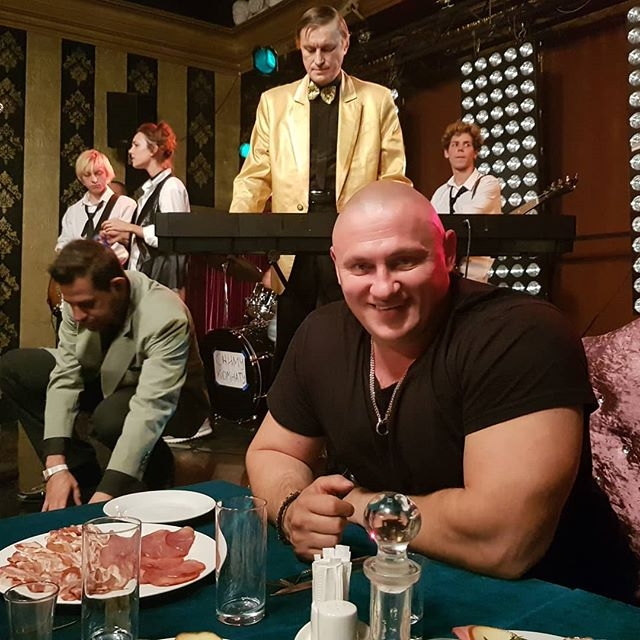 ����� ����� ���: ������ �����������