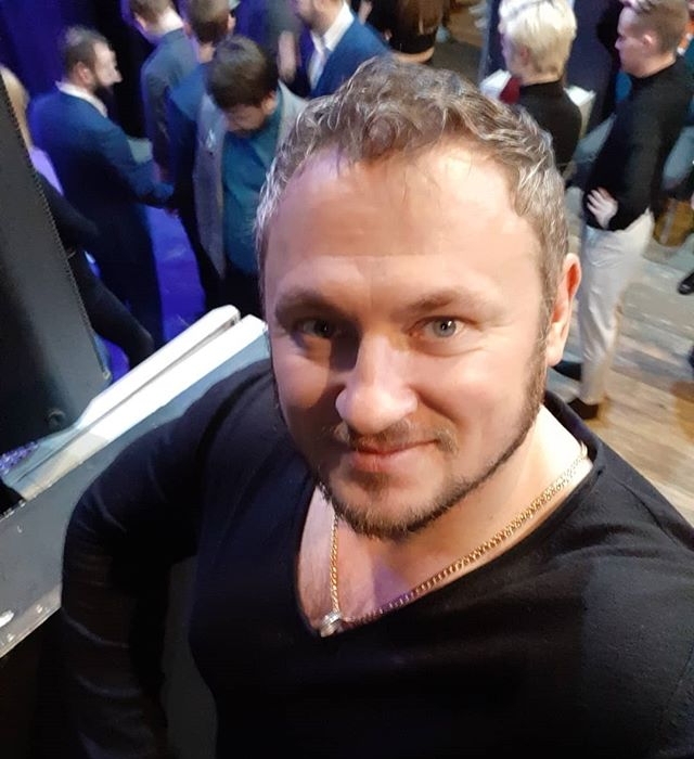 ����� ����� ���: ������ �����������