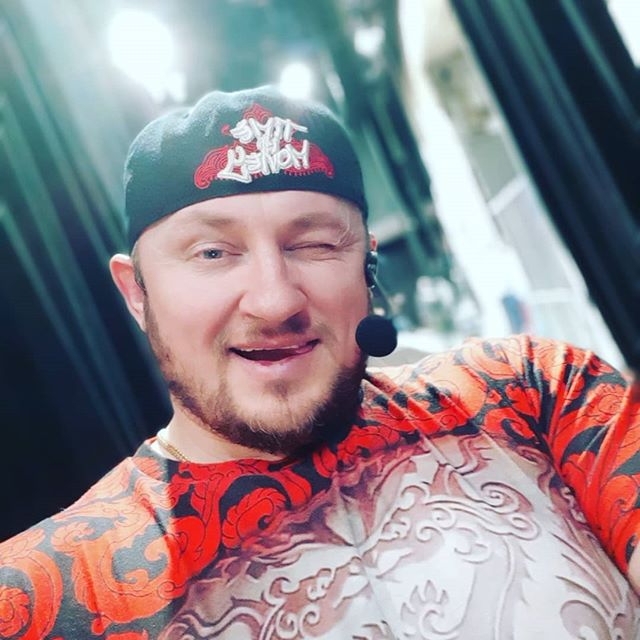 ����� ����� ���: ������ �����������