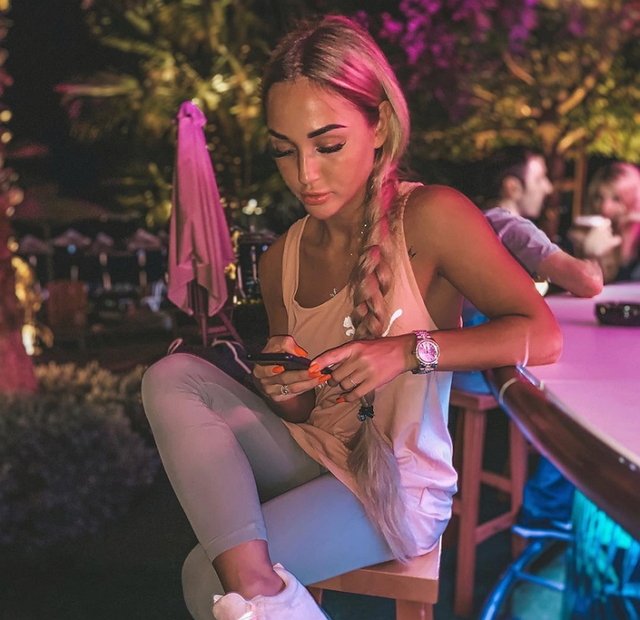 Виктория Цатурян рассказала о своем прошлом до проекта Виктория Цатурян рассказала о своем прошлом до проекта