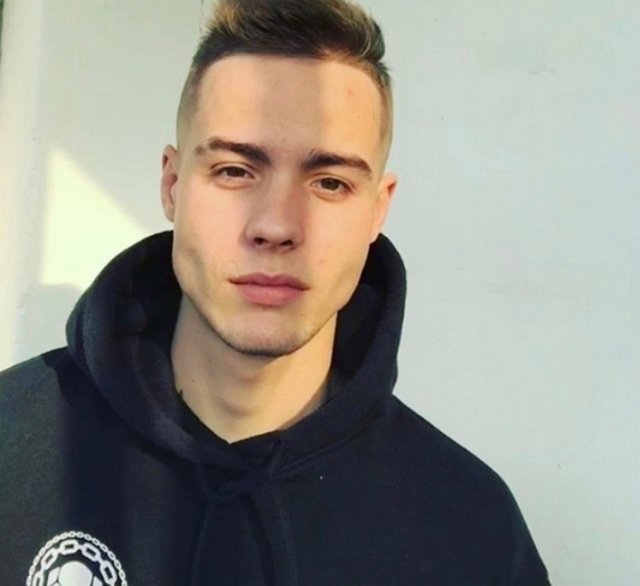 Максим Колесников: Жене просто хочется внимания Максим Колесников: Жене просто хочется внимания