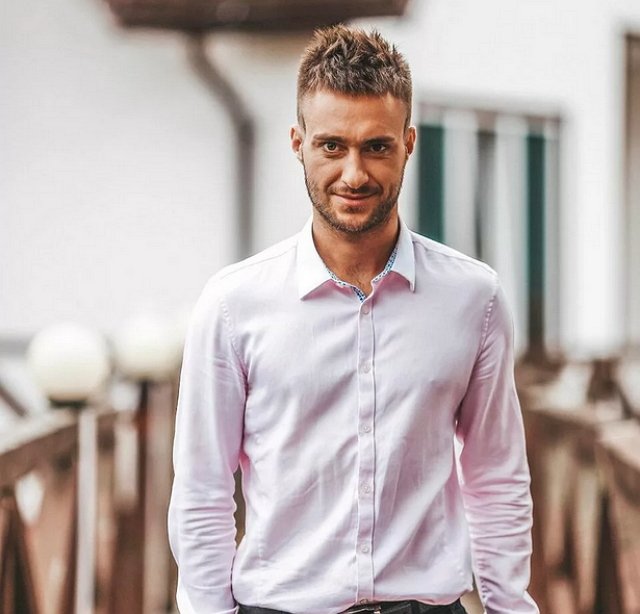 Безус уже объявил о поиске новой возлюбленной Безус уже объявил о поиске новой возлюбленной