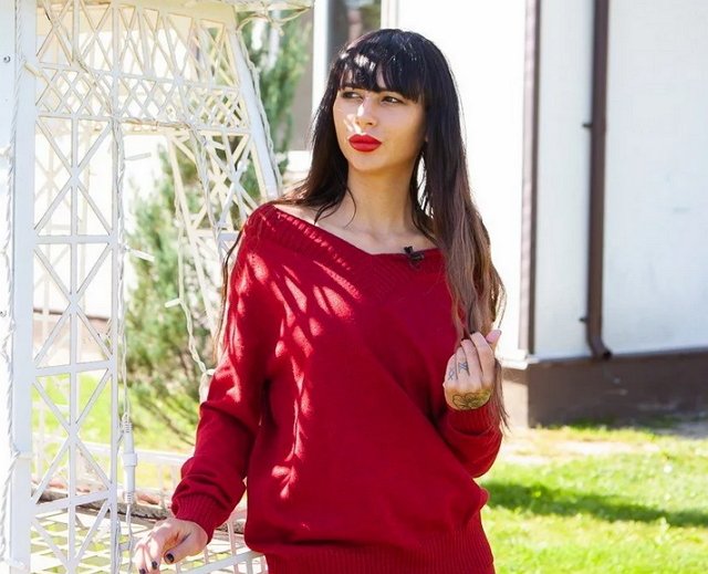 Клавдия Безверхова вернулась на телестройку Клавдия Безверхова вернулась на телестройку