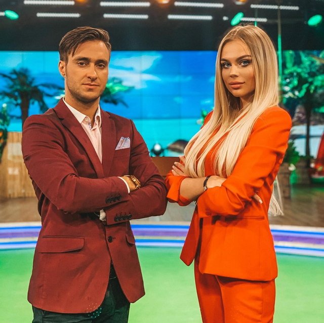 Фото со съёмок ток-шоу (16.05.2020) Фото со съёмок ток-шоу (16.05.2020)