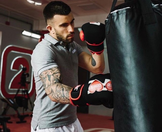 Игорь Григорьев: Зачем она на проекте? Игорь Григорьев: Зачем она на проекте?