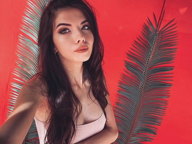 Ирина Пингвинова: Каждый день любуюсь своей фигурой Ирина Пингвинова: Каждый день любуюсь своей фигурой