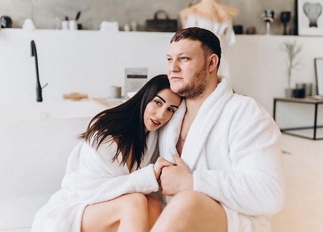 Дмитрий Кварацхелия публично нагрубил своей жене Дмитрий Кварацхелия публично нагрубил своей жене