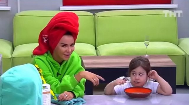 Молодым участникам наскучили «динозавры» Дома-2 Молодым участникам наскучили «динозавры» Дома-2