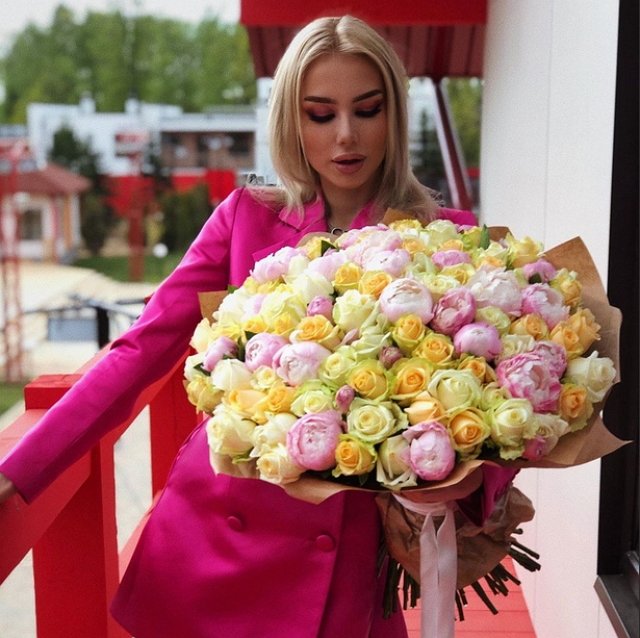 Настя Паршина: Никита взял на себя все расходы Настя Паршина: Никита взял на себя все расходы