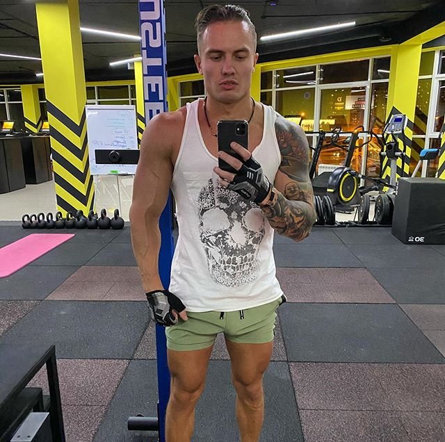 Новый участник Олег Доленко Новый участник Олег Доленко