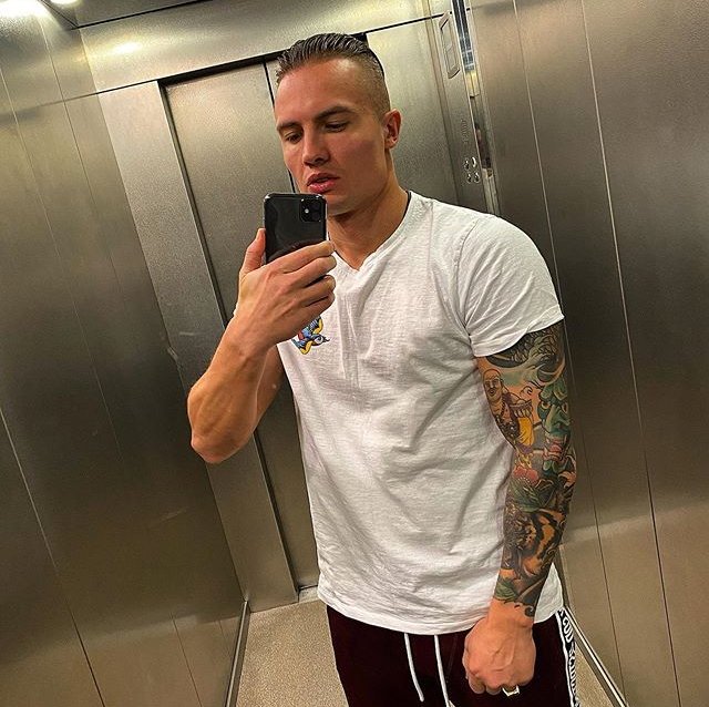 Новый участник Олег Доленко Новый участник Олег Доленко