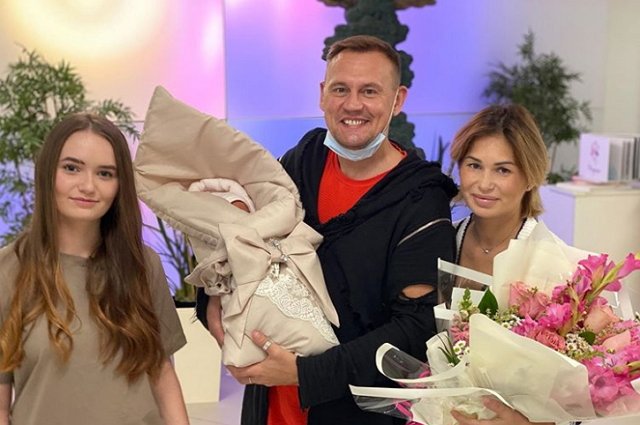 Первые фотографии дочери Меньщикова удивили зрителей Первые фотографии дочери Меньщикова удивили зрителей