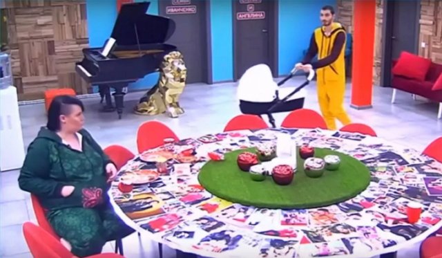 Иосиф Оганесян позволяет Саше слишком многое Иосиф Оганесян позволяет Саше слишком многое