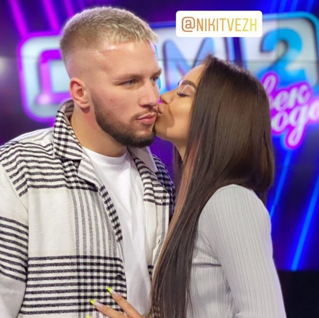 Фото со съёмок ток-шоу (6.12.2020) Фото со съёмок ток-шоу (6.12.2020)