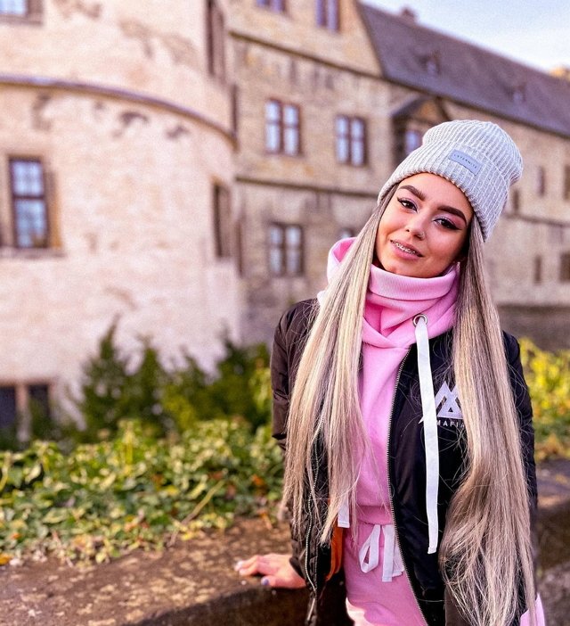 Виктория Фомина: День за три Виктория Фомина: День за три