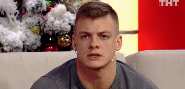 Аполинская и Мельник разрекламировали на проекте свои услуги Аполинская и Мельник разрекламировали на проекте свои услуги