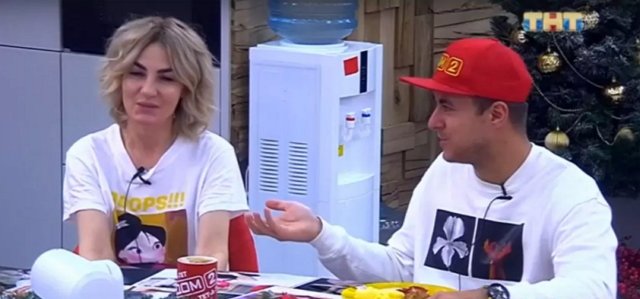 Уманский согласился дать Паршиной деньги Уманский согласился дать Паршиной деньги