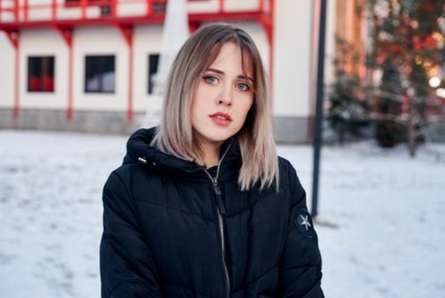 Новенькая Арина показала «захват анаконды» Новенькая Арина показала «захват анаконды»