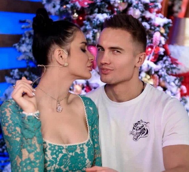 Иванна Хаврак: Просто он очень экономный Иванна Хаврак: Просто он очень экономный