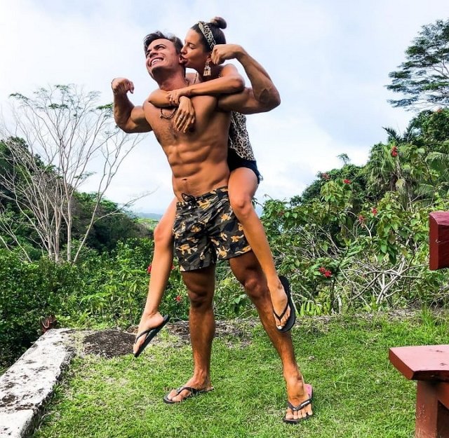 Майя Донцова: Прошу, отдайте свой голос за Алексея! Майя Донцова: Прошу, отдайте свой голос за Алексея!