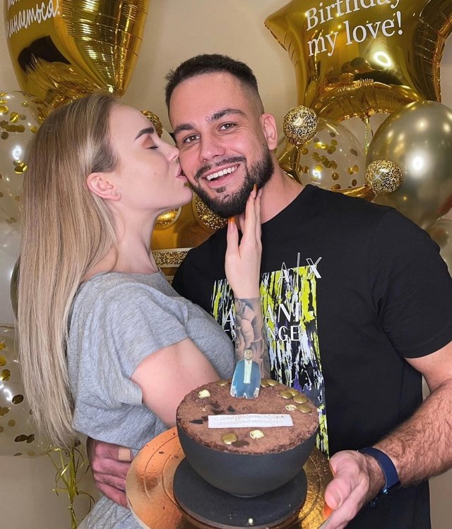 Безбородову увезли на скорой помощи с мигалками Безбородову увезли на скорой помощи с мигалками