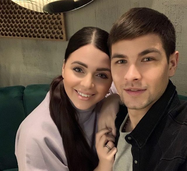 Семья Дмитренко привлекает пользователей в свою команду сетевиков Семья Дмитренко привлекает пользователей в свою команду сетевиков