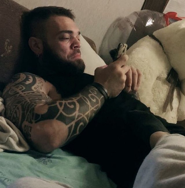 Жизнь после шоу: Виктор Хориков Жизнь после шоу: Виктор Хориков