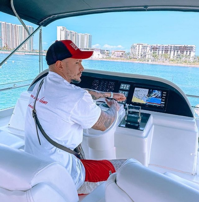 Виктория Романец потратила на отдых в Мексике 400 тысяч Виктория Романец потратила на отдых в Мексике 400 тысяч