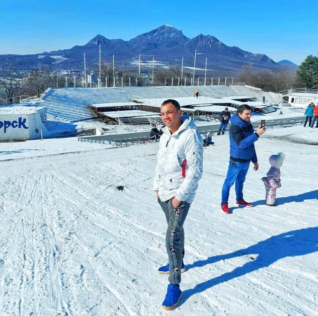 Чуев с Гобозовым высмеяли внешность Ермаковой в прямом эфире Инстаграма Чуев с Гобозовым высмеяли внешность Ермаковой в прямом эфире Инстаграма