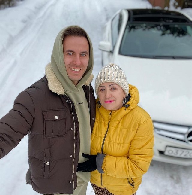 Анастасия Паршина рассчитывает выйти замуж за отца своего ребенка Анастасия Паршина рассчитывает выйти замуж за отца своего ребенка