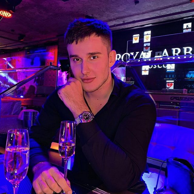 ����� ����� ���: ������ �������