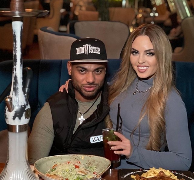 Юлия Ефременкова: Любимый, мне было очень плохо без тебя Юлия Ефременкова: Любимый, мне было очень плохо без тебя