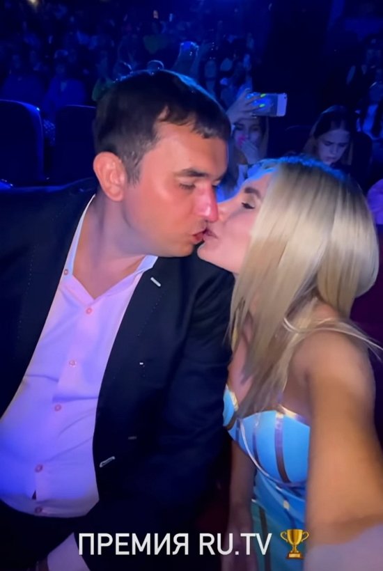 Розалия Райсон: Тухло и много рекламы Розалия Райсон: Тухло и много рекламы