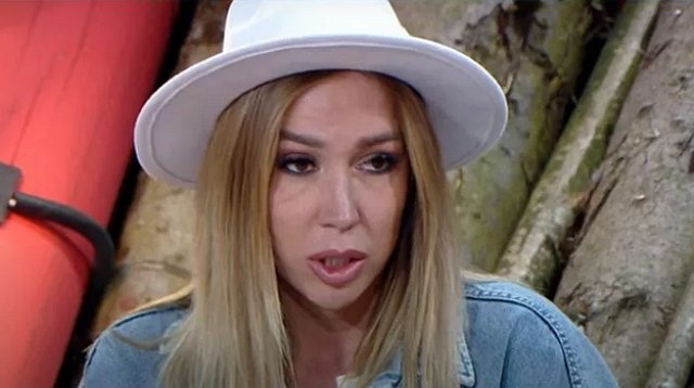 Ведущие и участники пытаются найти хоть какие-то достоинства Ермаковой Ведущие и участники пытаются найти хоть какие-то достоинства Ермаковой