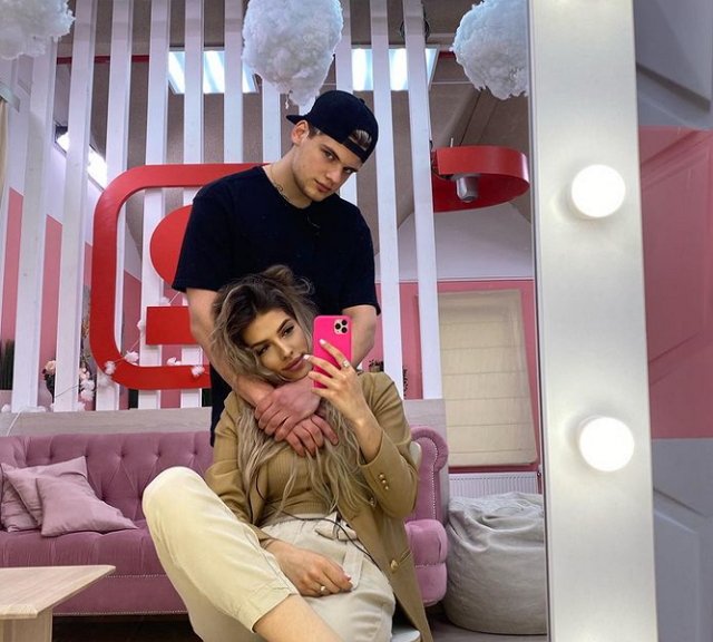 Зрители назвали пару Моргенштерна и Мадан «тухлой» Зрители назвали пару Моргенштерна и Мадан «тухлой»