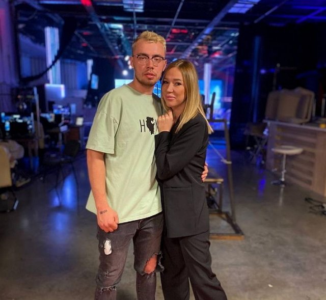 Мартинчик не стал скрывать своего интереса к Яне Захаровой Мартинчик не стал скрывать своего интереса к Яне Захаровой