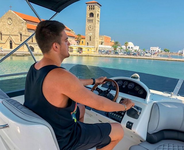 ����� ����� ���: ����� ����������