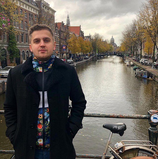 ����� ����� ���: ����� ����������