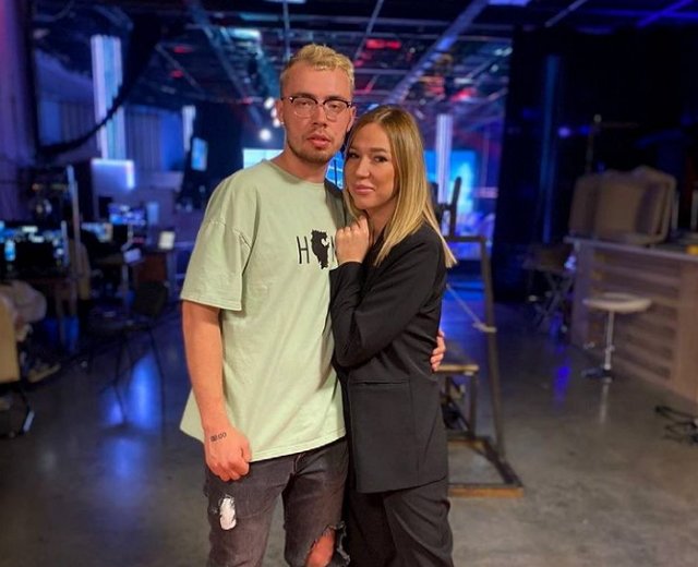 Мартинчик с Ермаковой вместе в изоляторе Мартинчик с Ермаковой вместе в изоляторе