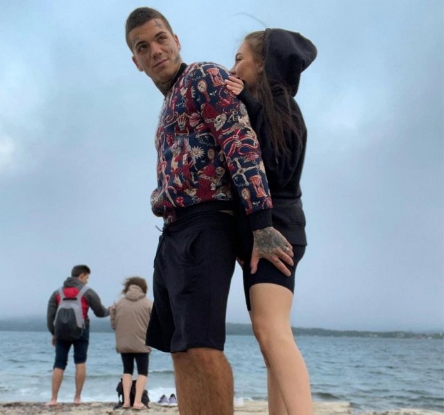 Алёна Савкина прокомментировала злорадные насмешки Насти Голд Алёна Савкина прокомментировала злорадные насмешки Насти Голд