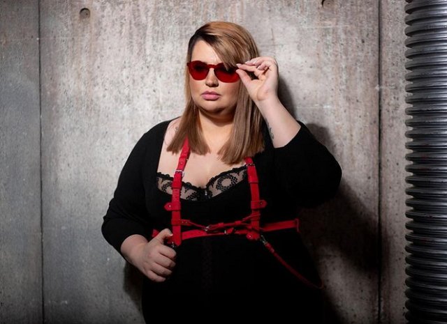 ���� ����� ������������ ��������� ������� � �������� ������